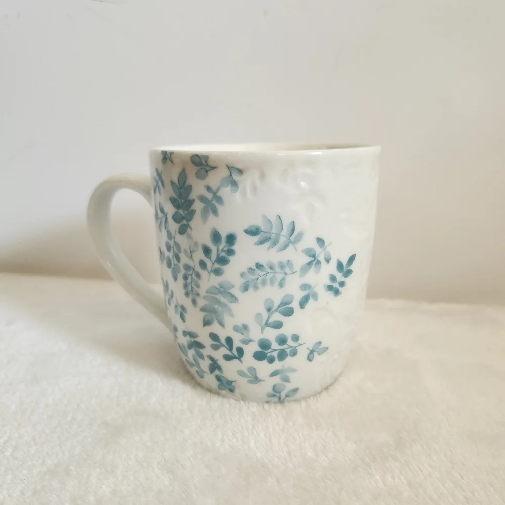 Pier 1 Imports Ava White Blue Green Leaves Monogram D Coffee Cup Mug 14 Oz